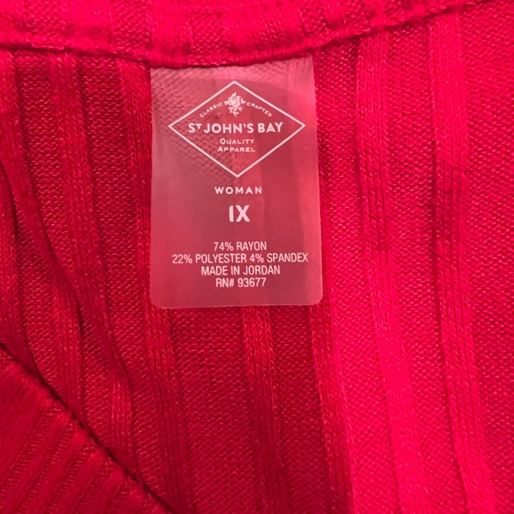 St. Johnβs Bay Woman Red Ribbed Knit l/s V/Neck Top - Picture 2 of 10
